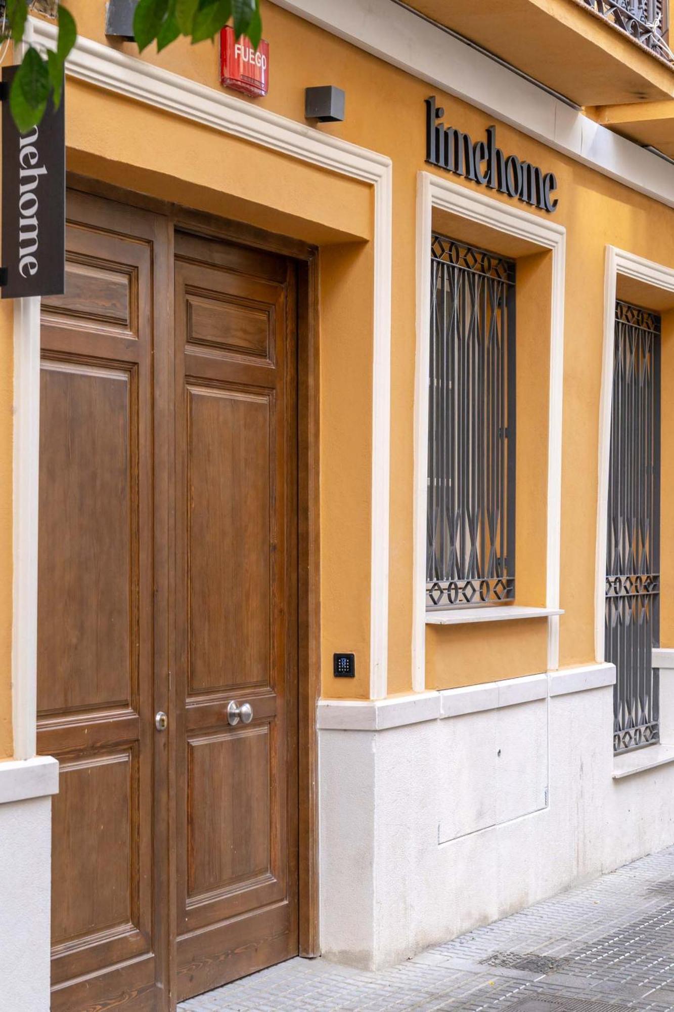 Limehome Malaga Calle Victoria Dış mekan fotoğraf