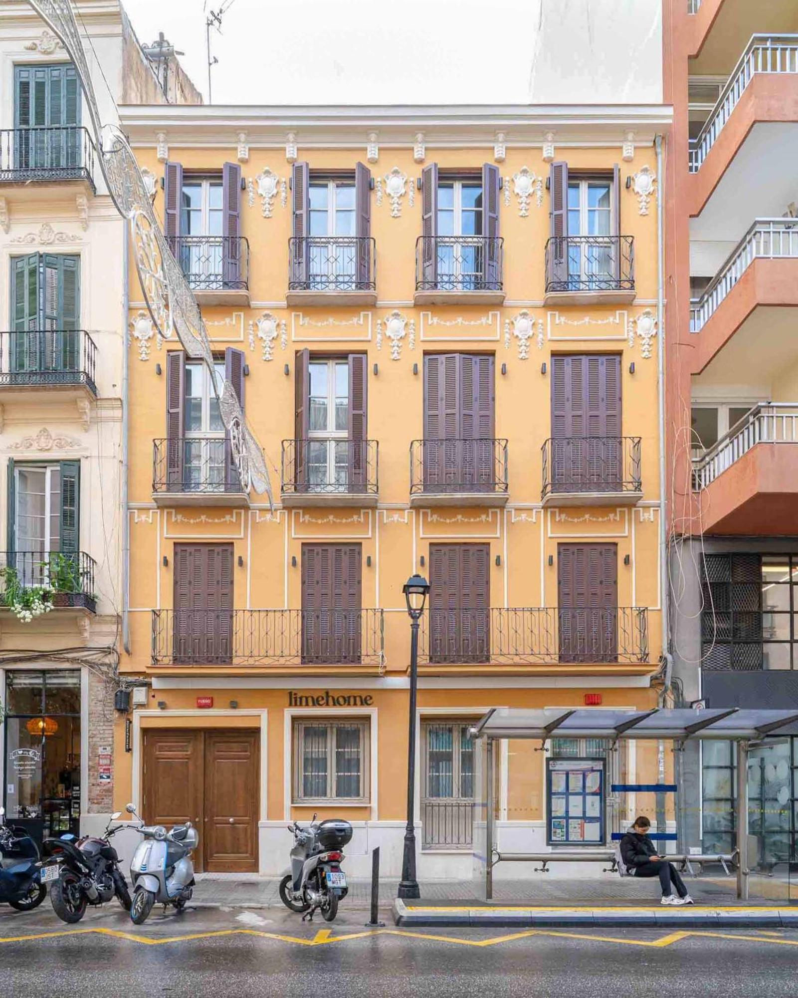 Limehome Malaga Calle Victoria Dış mekan fotoğraf