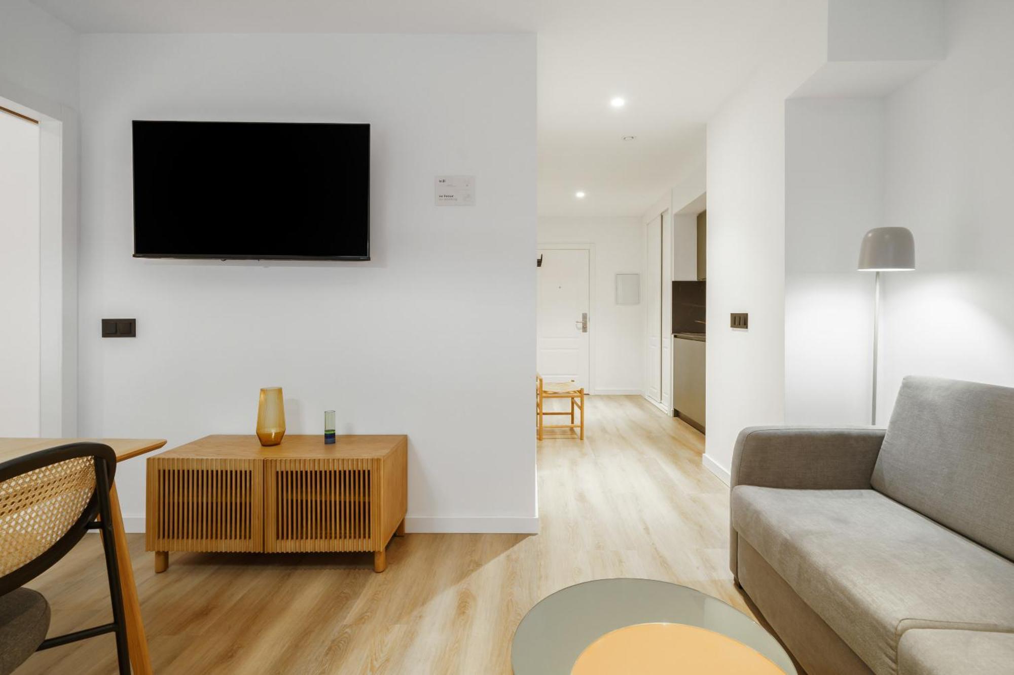 Limehome Malaga Calle Victoria Dış mekan fotoğraf