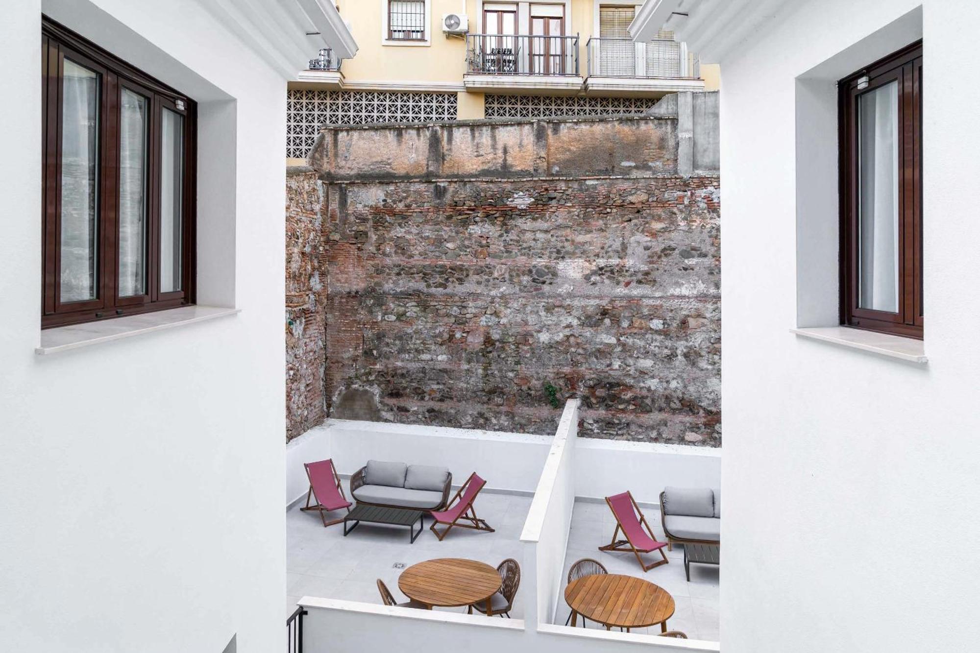 Limehome Malaga Calle Victoria Dış mekan fotoğraf