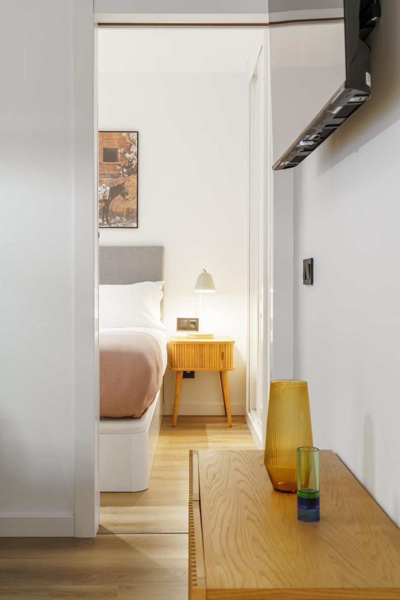 Limehome Malaga Calle Victoria Oda fotoğraf