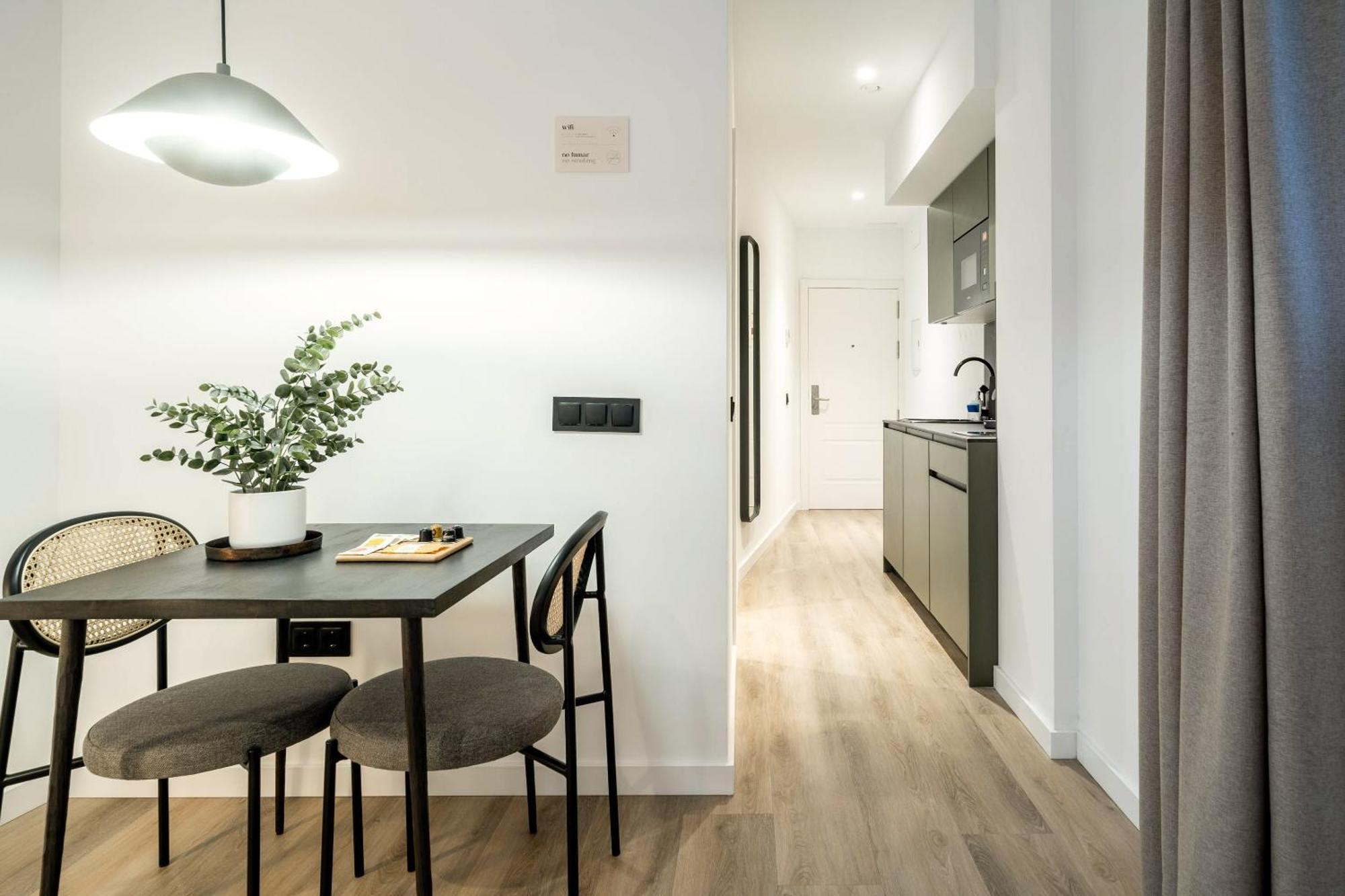 Limehome Malaga Calle Victoria Dış mekan fotoğraf