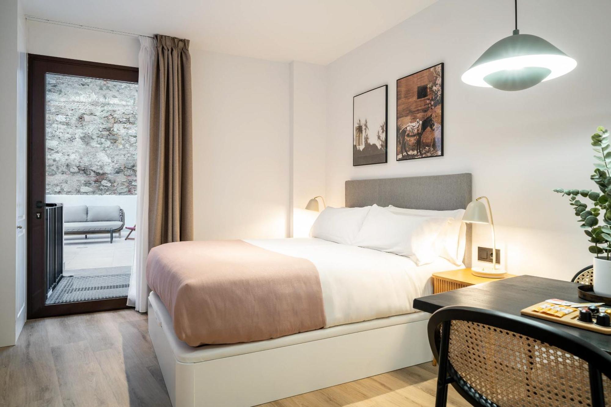 Limehome Malaga Calle Victoria Dış mekan fotoğraf