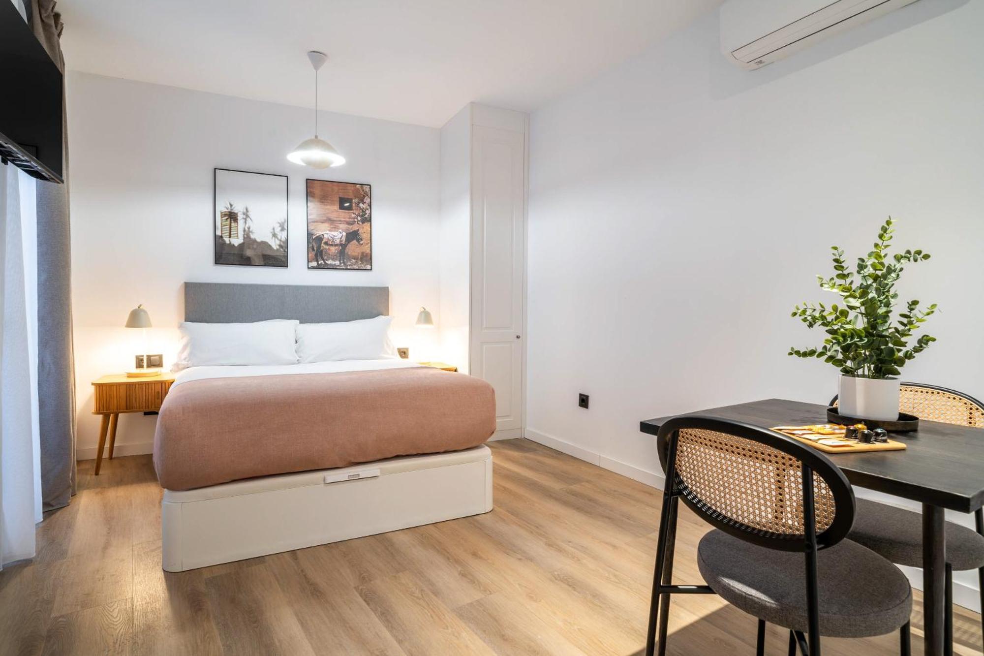 Limehome Malaga Calle Victoria Oda fotoğraf