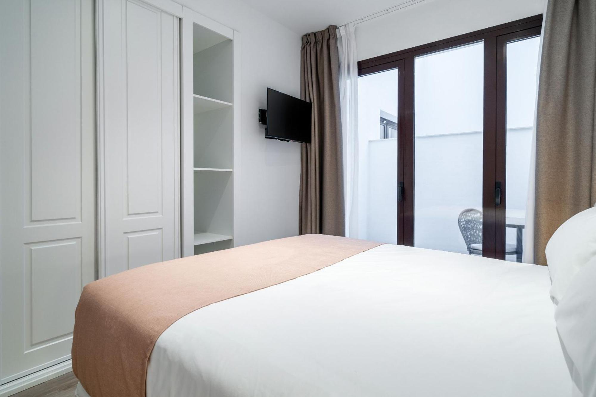 Limehome Malaga Calle Victoria Oda fotoğraf