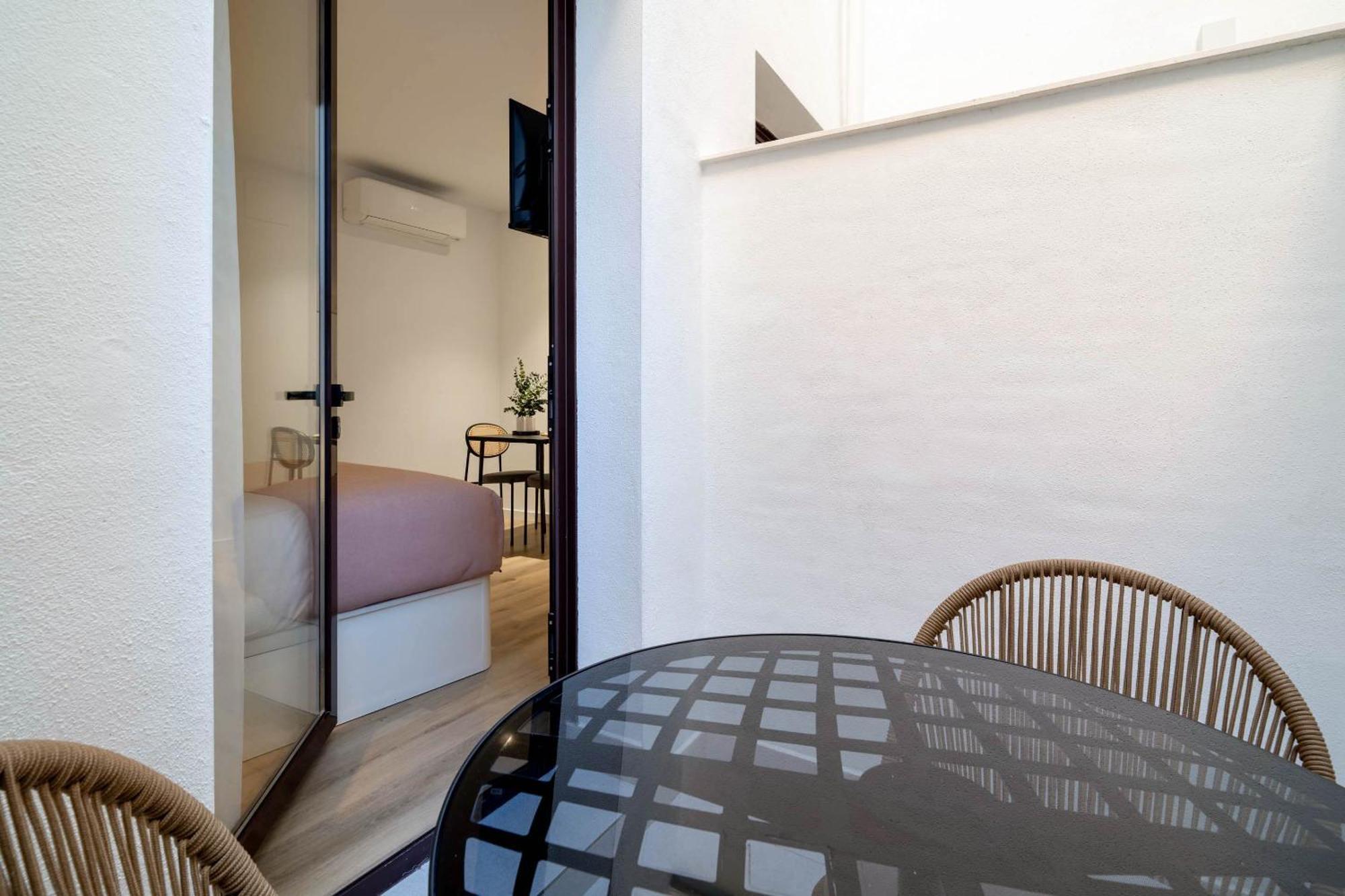 Limehome Malaga Calle Victoria Oda fotoğraf