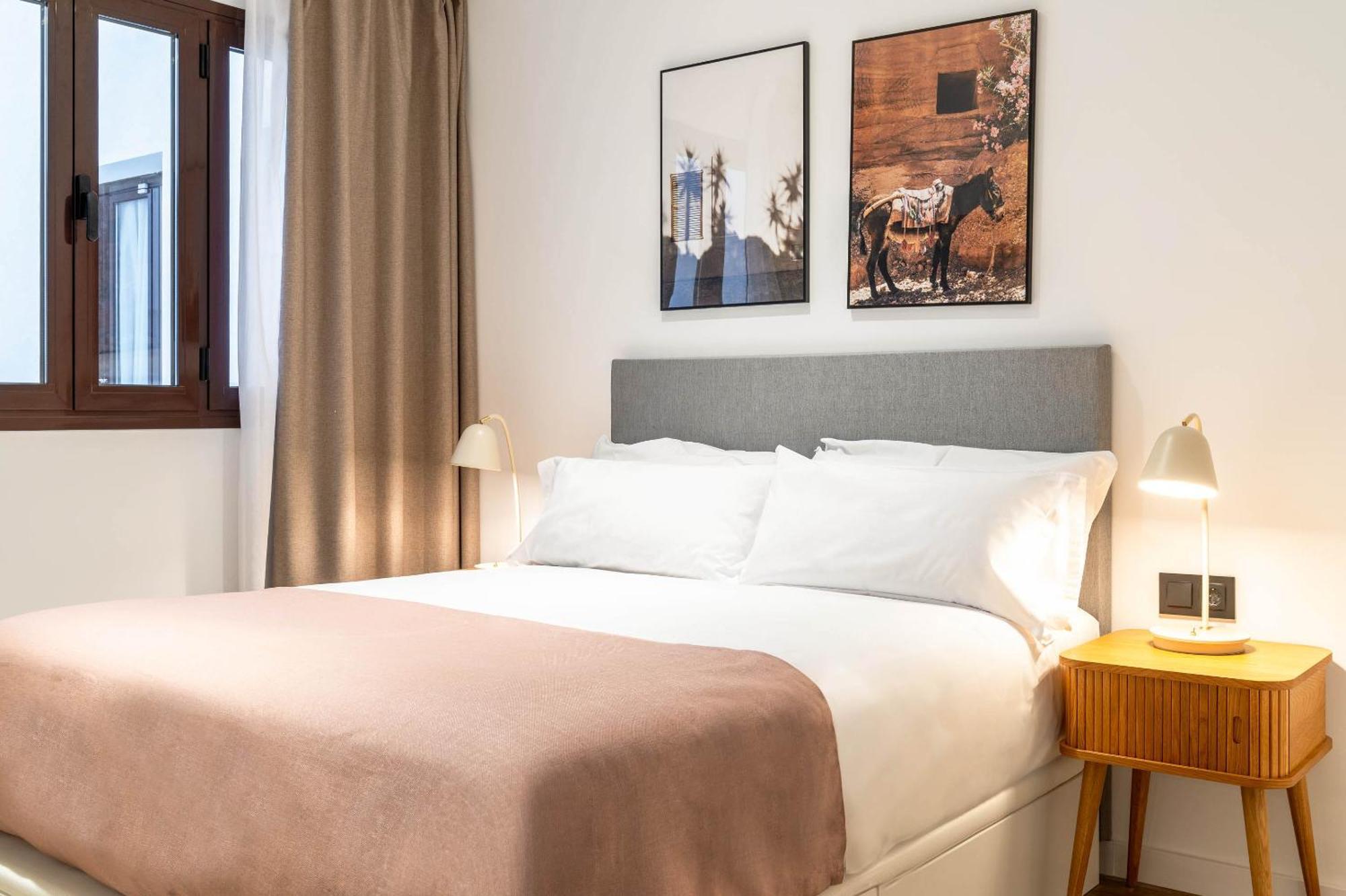Limehome Malaga Calle Victoria Dış mekan fotoğraf