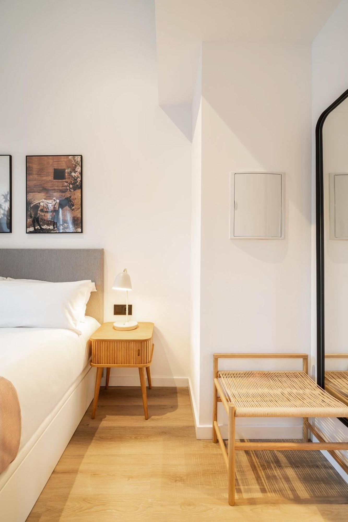 Limehome Malaga Calle Victoria Oda fotoğraf