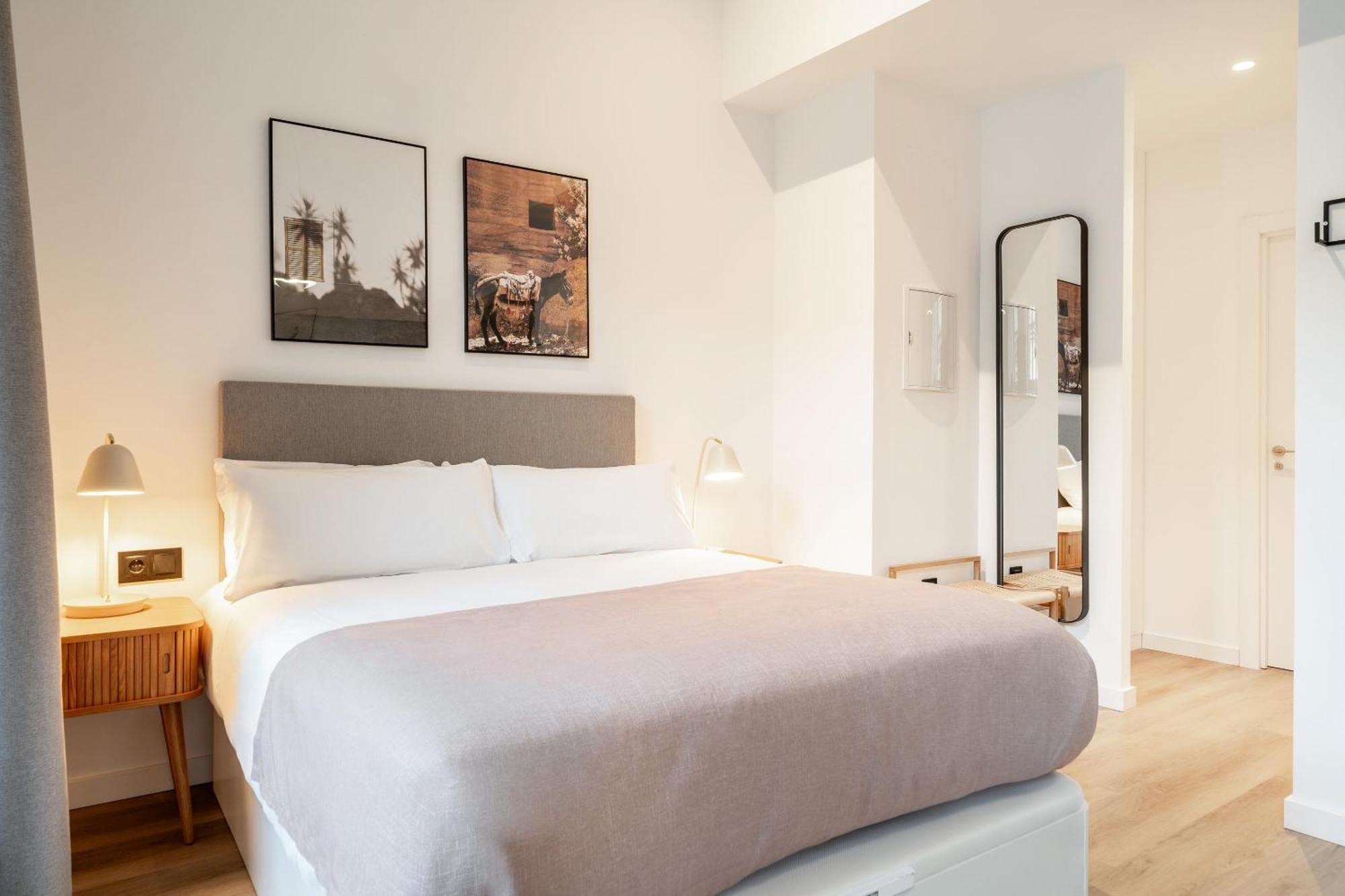 Limehome Malaga Calle Victoria Oda fotoğraf